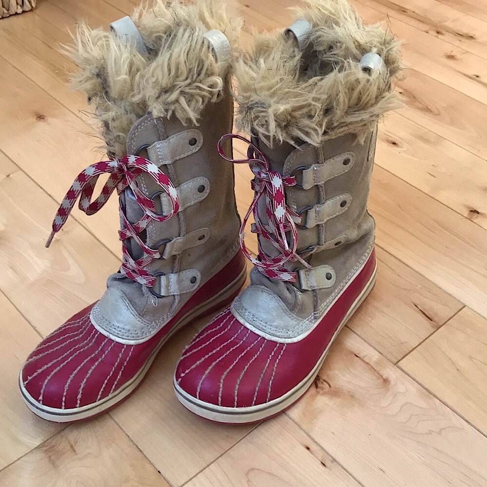 Sorel Joan of Arctic girls winter boots